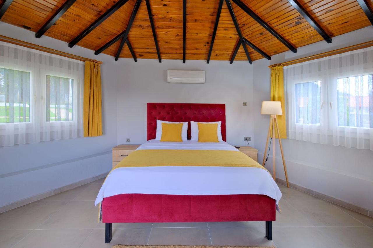 Gold Lion Apart Hotel Oludeniz Exterior photo
