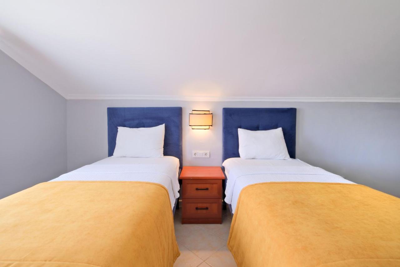 Gold Lion Apart Hotel Oludeniz Exterior photo